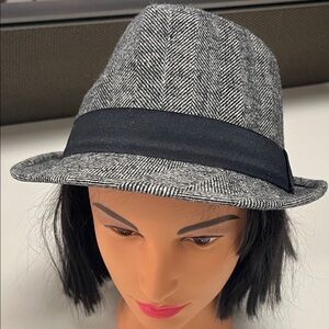 IRuyi Gray / Black Wool Blend Herringbone Fedora Hat